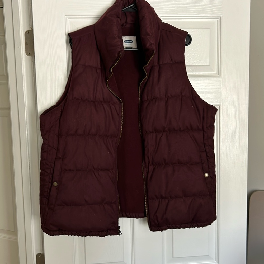 Old Navy Puffer Vest